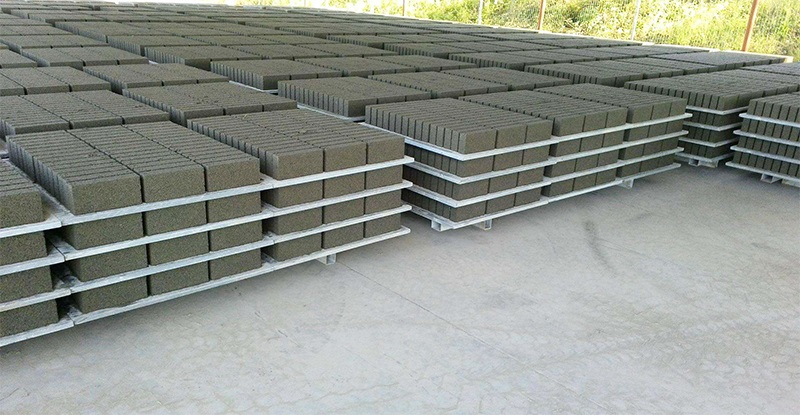 PVC<a href=http://www.gzsanxin.com.cn/ target=_blank class=infotextkey>空心磚托板</a>